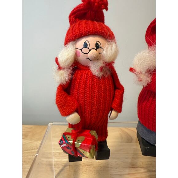 Pair of Ljungstroms Of Sweden Tomte Wooden Figures Christmas Holiday JL - Picture 2 of 13